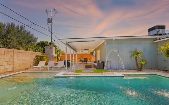 2126 W CAMBRIDGE AVE_pool3