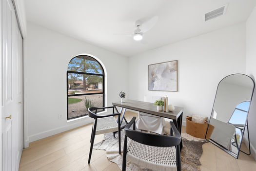 5819 E Redfield RD office