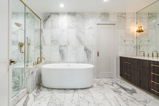 7742 E Buena Terra Way_bath