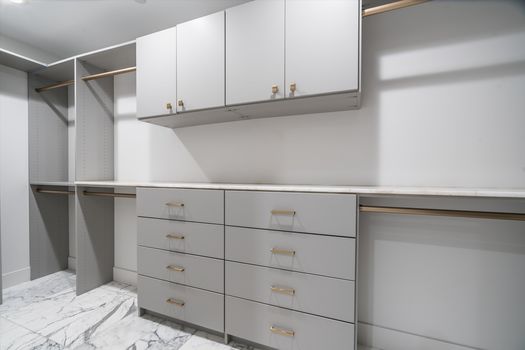 7742 E Buena Terra Way_closet