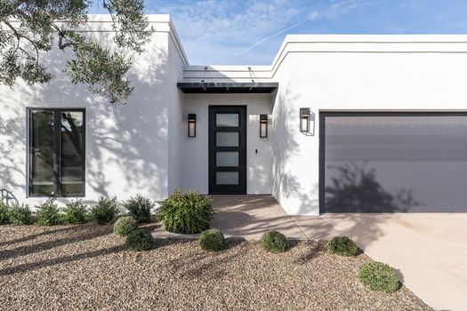 7742 E Buena Terra Way_front4