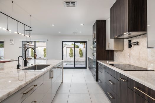 7742 E Buena Terra Way_kitchen2