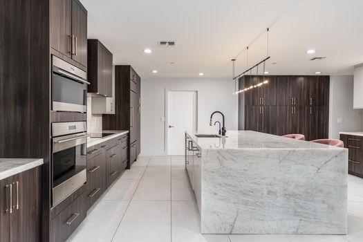 7742 E Buena Terra Way_kitchen3