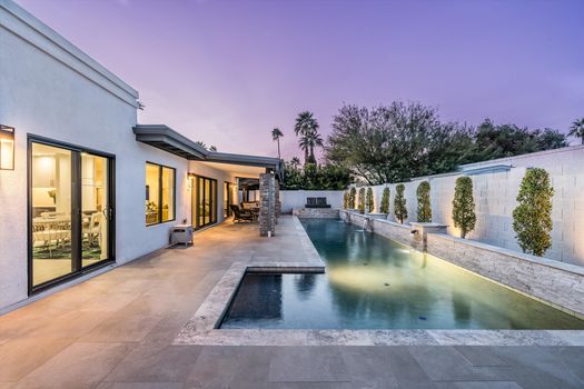 7742 E Buena Terra Way_pool4