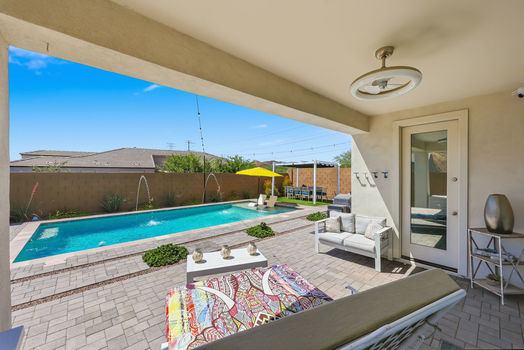 08 24530 N 18TH WAY