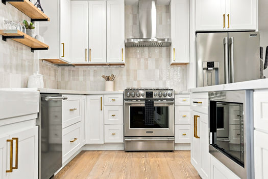 02 6748 E DREYFUS AVE_kitchen