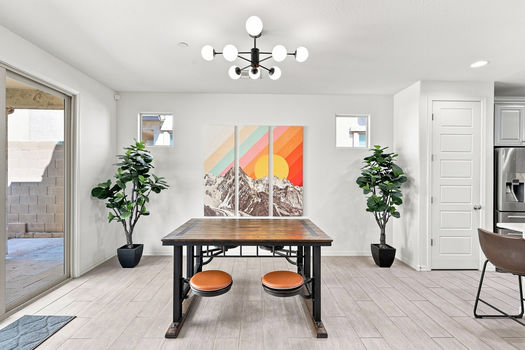 05 4636 E BECK LN_dining