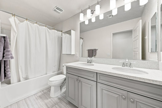 12 4636 E BECK LN_bath 2