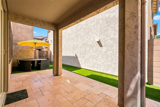21 4636 E BECK LN_yard 1