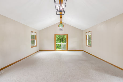 48975 Fairchild Rd-26