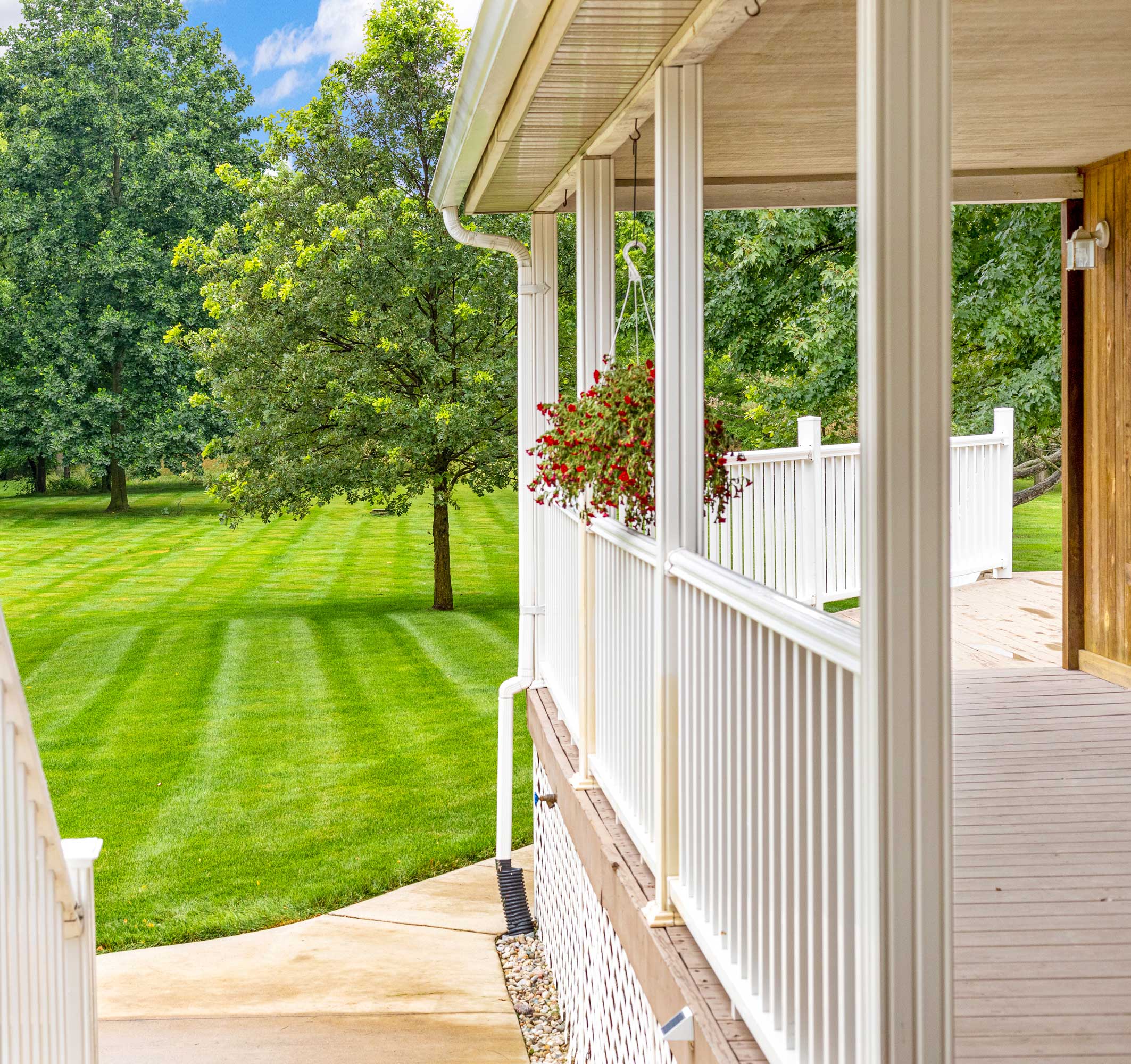 48975-Fairchild-Rd-8_sm