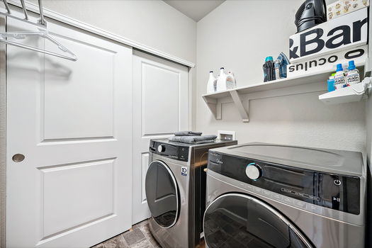 25_24_18_ConnorSchmidt_DSC8452