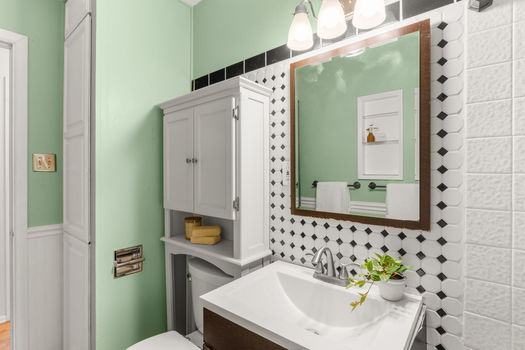 36-web-or-mls-4860 E Kansas Dr-36