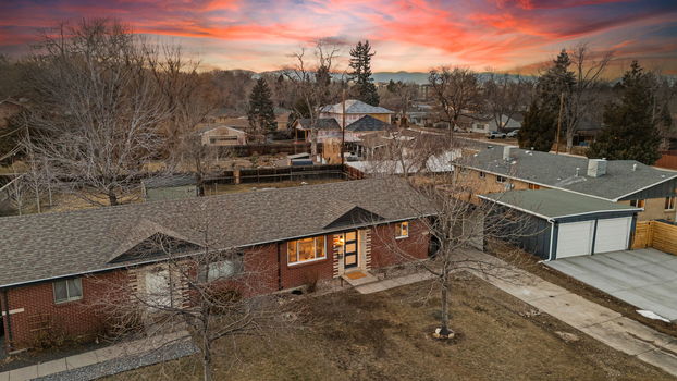 1-104-3307-Teller-St