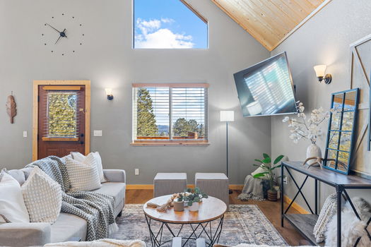 13-web-or-mls-44 Pinion Rd-13