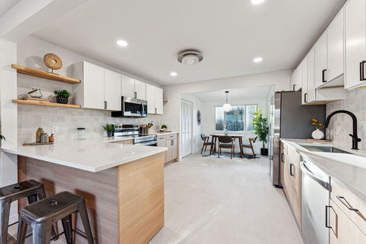 15-012-3307-Teller-St