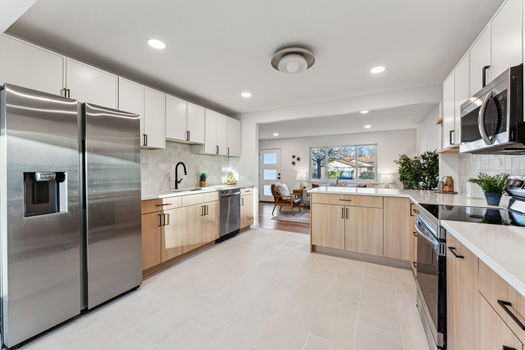 17-014-3307-Teller-St