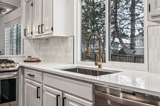 19-019-7701-S-Hill-Dr