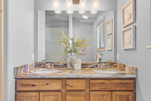 31-web-or-mls-44 Pinion Rd-31