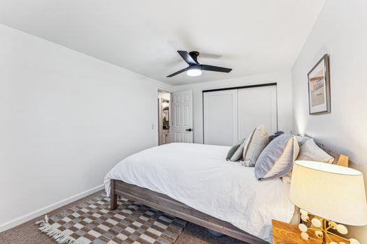 37-037-7701-S-Hill-Dr