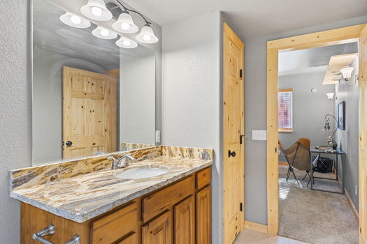 41-web-or-mls-44 Pinion Rd-41