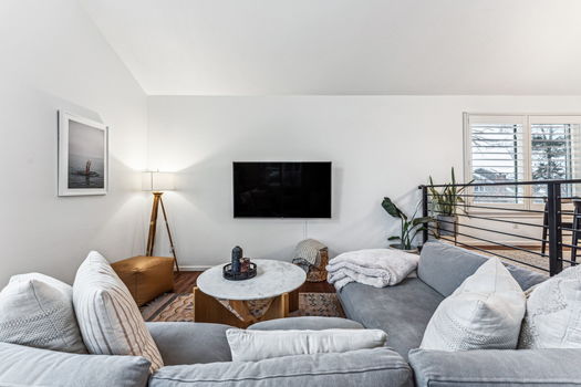 7-007-7701-S-Hill-Dr