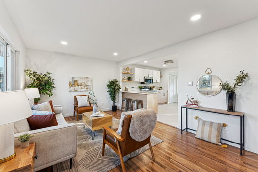 9-006-3307-Teller-St