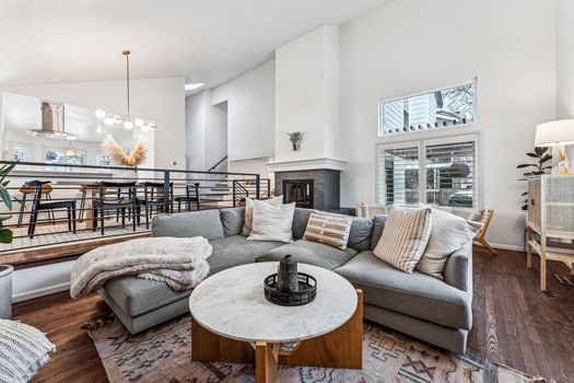 9-009-7701-S-Hill-Dr