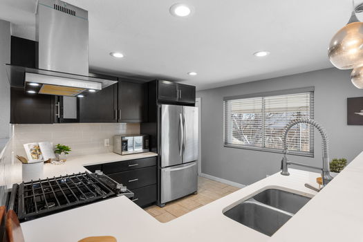 23-web-or-mls-2572 Beech Ct-23