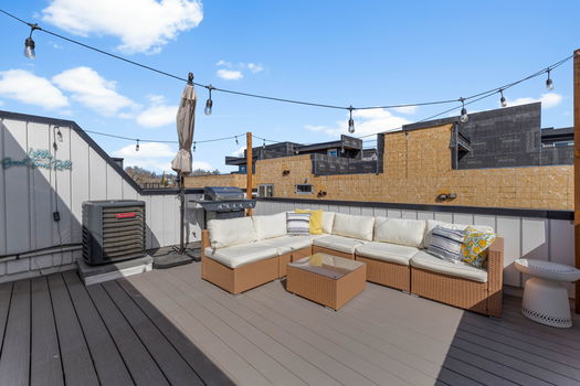 31-web-or-mls-2438 S Acoma St-31