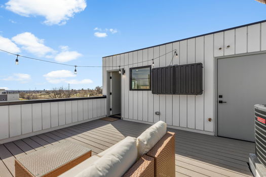 33-web-or-mls-2438 S Acoma St-33