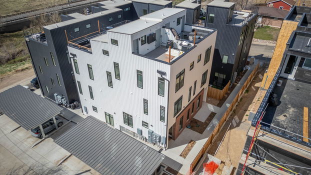 36-web-or-mls-2438 S Acoma St-36