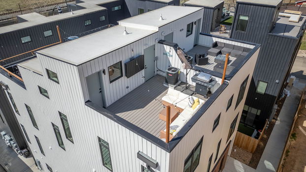 38-web-or-mls-2438 S Acoma St-38