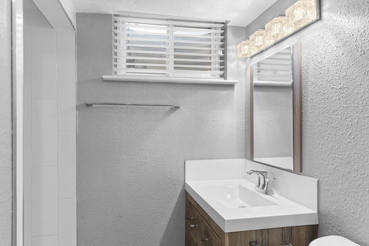 47-web-or-mls-2572 Beech Ct-47