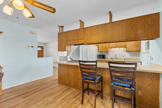 23-web-or-mls-2591 Beech Ct-23