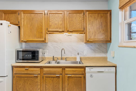 24-web-or-mls-2591 Beech Ct-24