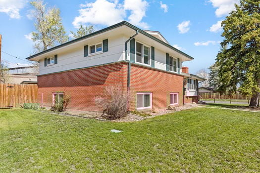 4-web-or-mls-2591 Beech Ct-4