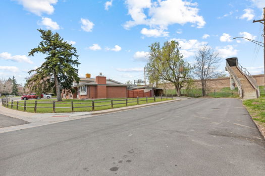 60-web-or-mls-2591 Beech Ct-60