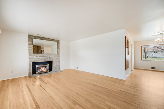 7-web-or-mls-2299-zinnia-way