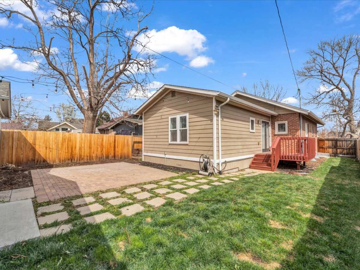 Top Applewood Realtors, Jason Sirois Applewood Realtor, FORM Denver, Applewood real estate agents, Wheat Ridge Realtor, Applewood home selling expert 3