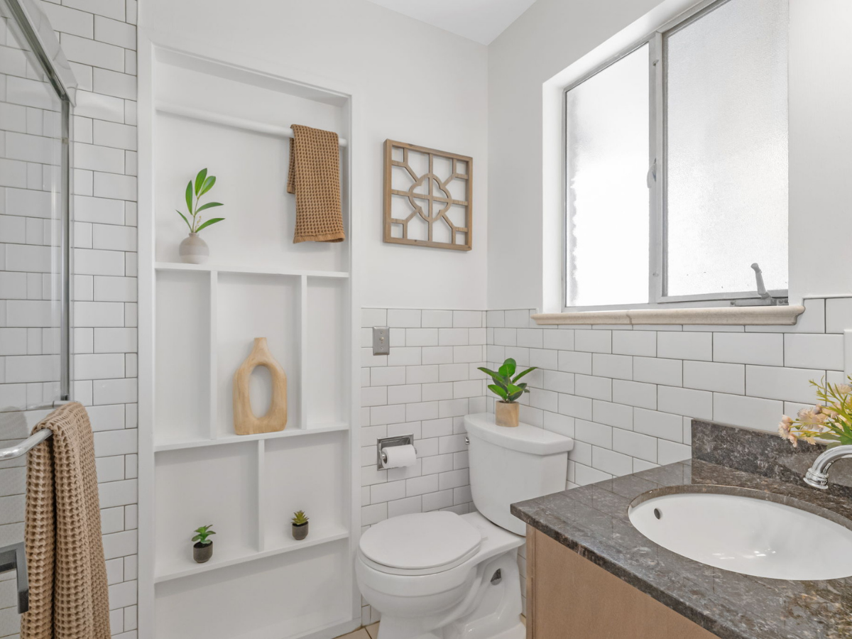 1020 S Vance St Lakewood, Lakewood ranch style home, 5 bedroom home Lakewood CO, Lakewood real estate, finished basement home Lakewood, FORM at Compass Denver 4