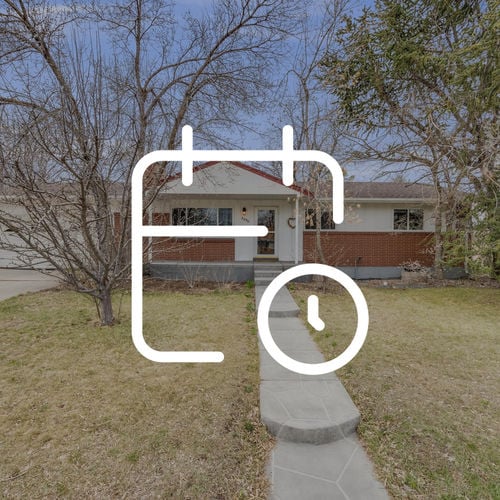 How Long Are Homes Taking to Sell in Applewood?