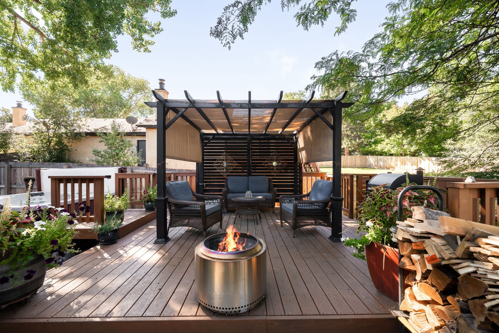Covered deck and pergola at a Wheat Ridge, Colorado home