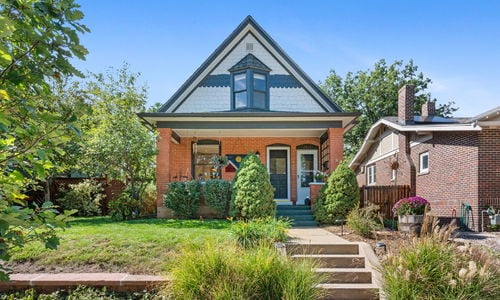 Sunnyside Victorian With a Separate Upper Unit (4581 &hellip;