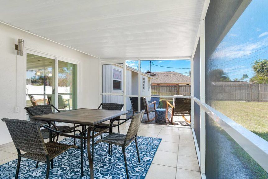 1207-hernando-balcony