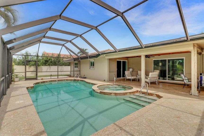 166-johnnycake-pool-2