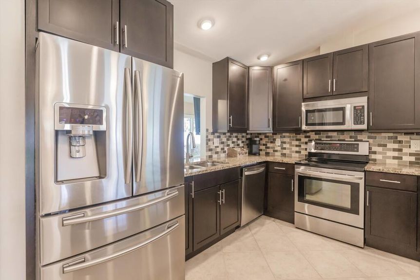 239-johnny-kitchen-2