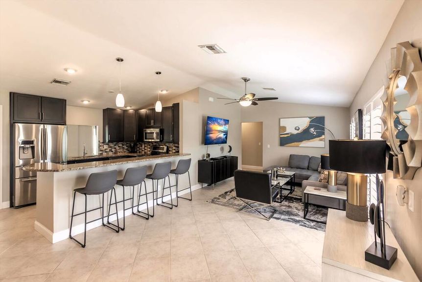 239-johnny-livingroom-2