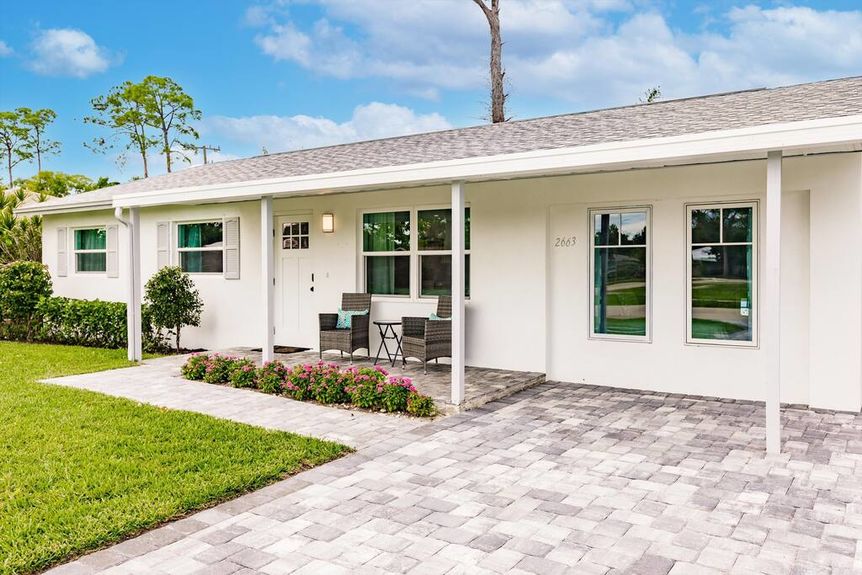 2663-poinciana-exterior