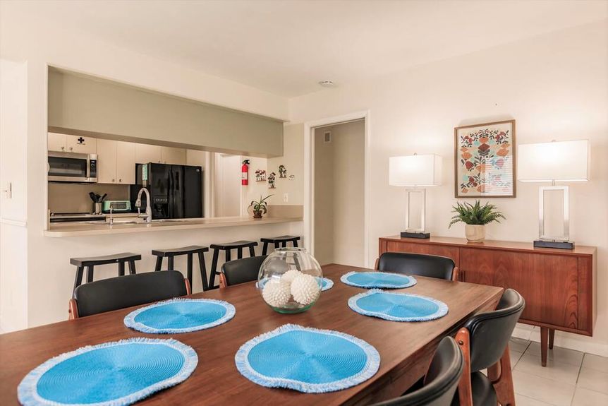 547-91st-diningroom-2